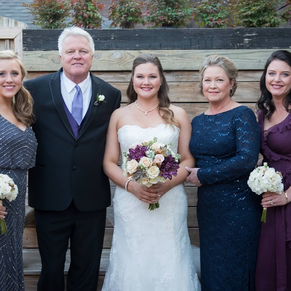 Meet your Posher, Lori - Picture 1 of 1